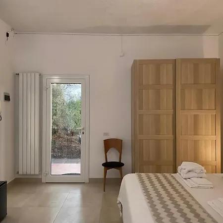 Edmondo אכסניה בלפאסו